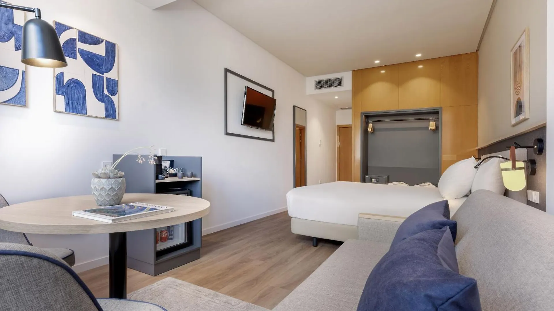 Hotel Málaga Alameda Centro Affiliated by Meliá